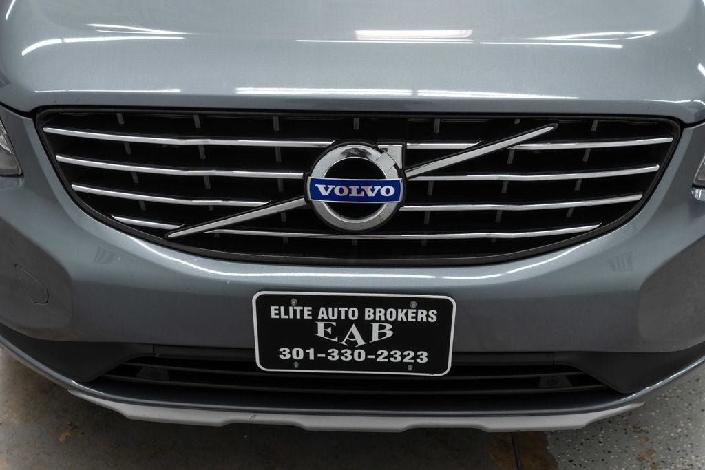 Used 2016 Volvo XC60 T5 Premier w/ Proximity Package FWD image 36