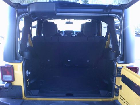 Used 2015 Jeep Wrangler Unlimited Sport w/ Quick Order Package 24S AWD/4WD image 21