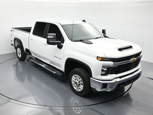Certified 2025 Chevrolet Silverado 2500 LT w/ Convenience Package image 33