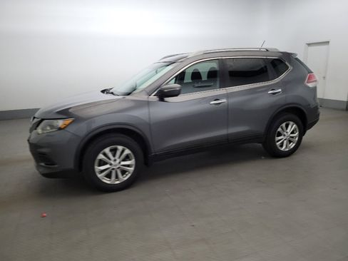 Used 2015 Nissan Rogue SV w/ SV Moonroof Package AWD/4WD image 2