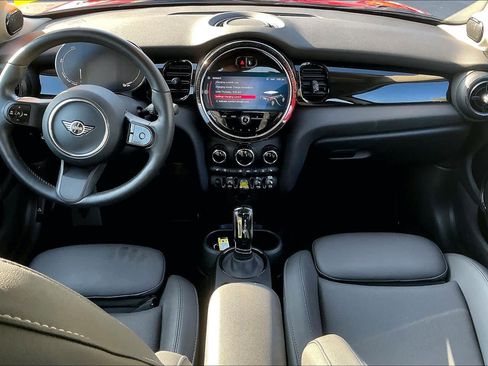 Used 2024 MINI Cooper SE image 16