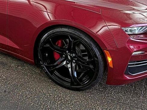 Used 2020 Chevrolet Camaro SS image 32