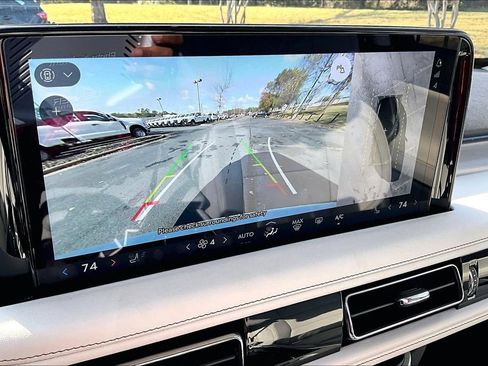 Certified 2025 Lincoln Aviator Reserve w/ Equipment Group 201A image 21