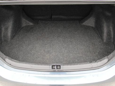 Used 2014 Toyota Corolla L image 23