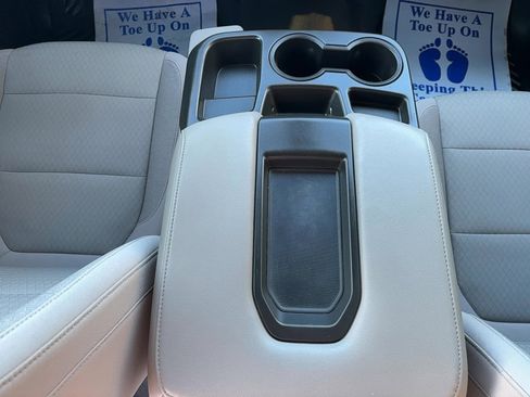 Used 2021 GMC Sierra 1500 SLE w/ X31 Off-Road Package image 13