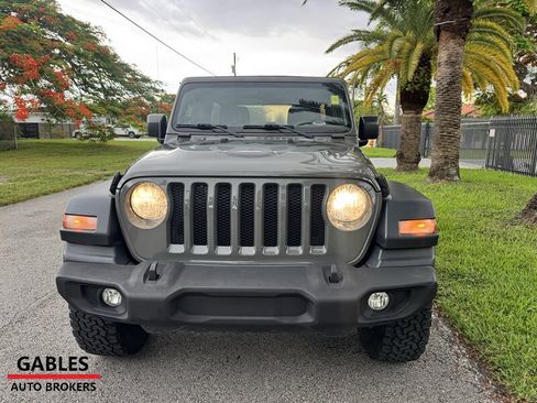 Used 2019 Jeep Wrangler Unlimited Sport S AWD/4WD image 19