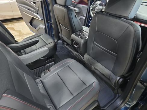 New 2026 Chevrolet Traverse Z71 w/ Driver Confidence Package image 12