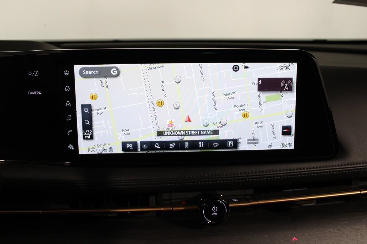 Used 2023 Nissan Ariya FWD image 19