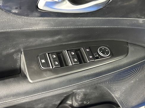 Used 2024 Kia Forte GT-Line image 11