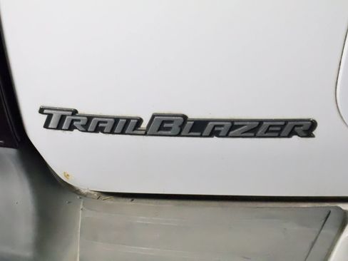 Used 2003 Chevrolet TrailBlazer LS w/ Preferred Equipment Group AWD/4WD image 8