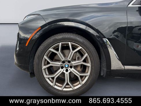 Used 2025 BMW X7 xDrive40i AWD/4WD image 9