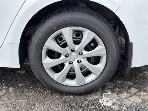 New 2026 Toyota Corolla LE FWD image 19