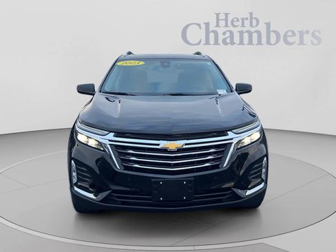 Used 2023 Chevrolet Equinox Premier AWD/4WD image 2