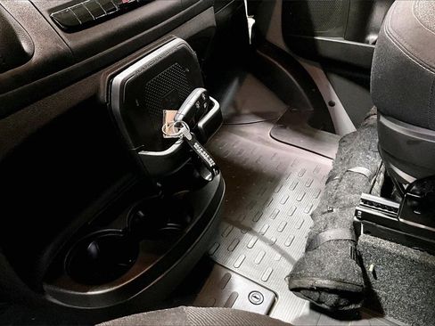 Used 2023 RAM ProMaster 2500 w/ Premium Convenience Group (B) image 18