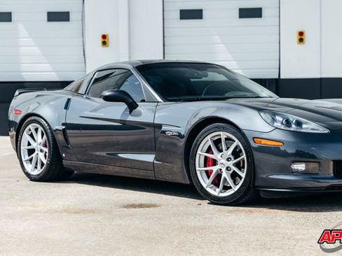 Used 2009 Chevrolet Corvette Z06 w/ Preferred Equipment Group RWD image 41