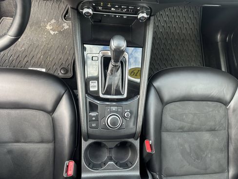 Used 2019 MAZDA CX-5 Touring image 15