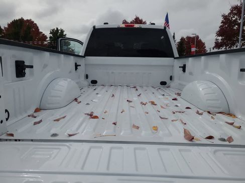 Used 2023 Ford F350 XLT w/ FX4 Off-Road Package image 27