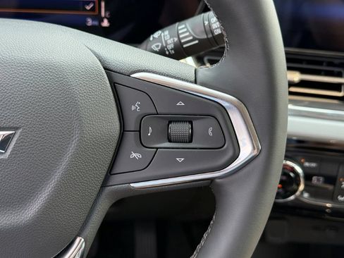 New 2026 Chevrolet Trax LT w/ LT Convenience Package FWD image 23