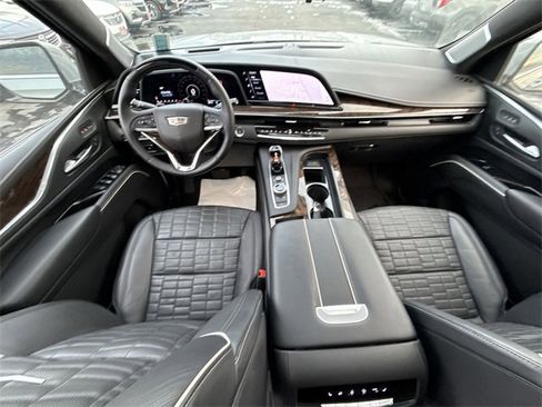 Certified 2023 Cadillac Escalade Premium Luxury Platinum image 21