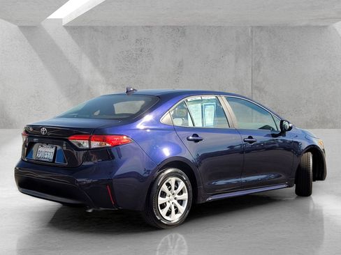 Used 2025 Toyota Corolla LE image 4