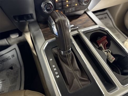 Used 2018 Ford F150 Lariat w/ Equipment Group 502A Luxury image 17