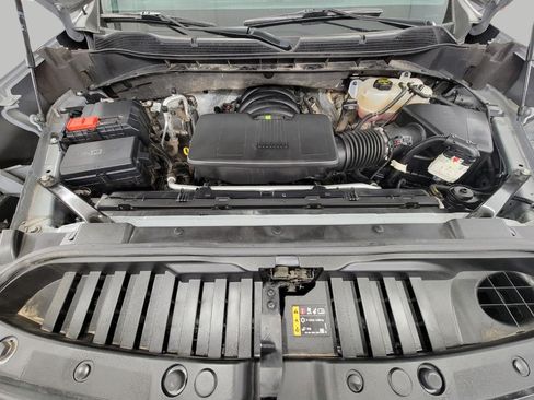 Used 2024 Chevrolet Silverado 1500 ZR2 w/ Technology Package AWD/4WD image 8