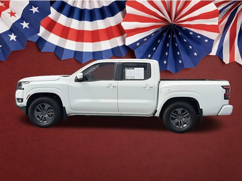 Certified 2025 Nissan Frontier SV w/ SV Convenience Package RWD image 2