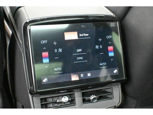 New 2026 Cadillac Vistiq Luxury image 15