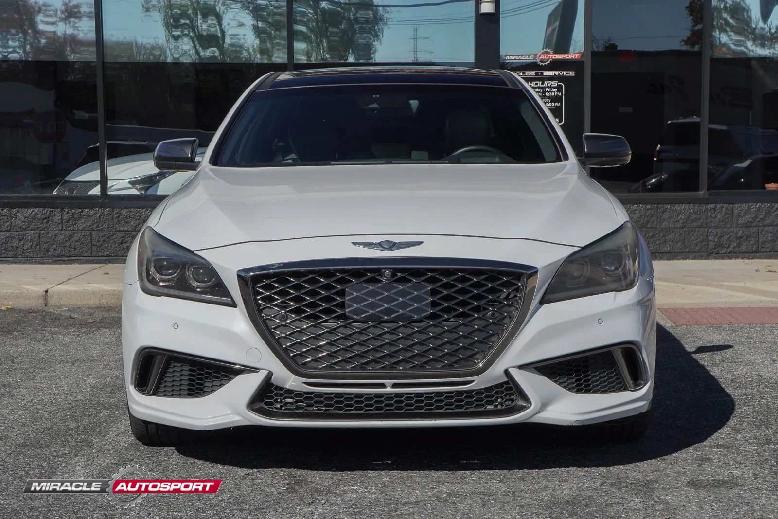 Used 2018 Genesis G80 3.3T Sport RWD image 2