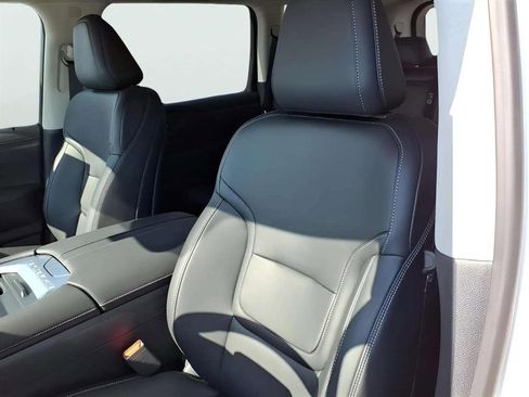 New 2026 Nissan Armada SV image 13