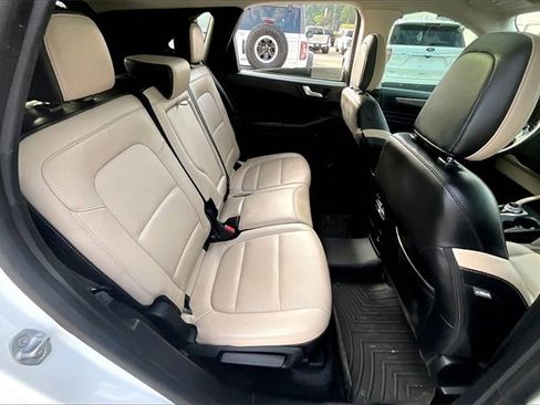 Used 2021 Ford Escape Titanium w/ Class II Trailer Tow Package image 30