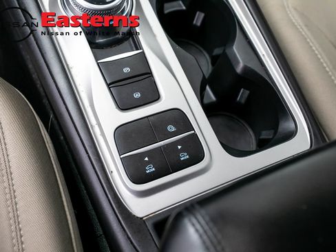Used 2022 Ford Explorer 2WD image 19