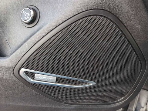 Used 2023 Buick Envision Avenir image 25