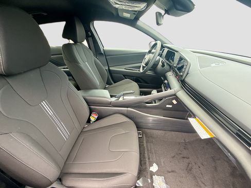 New 2026 Hyundai Elantra Sport FWD image 20