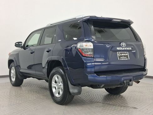 Used 2015 Toyota 4Runner SR5 Premium image 3