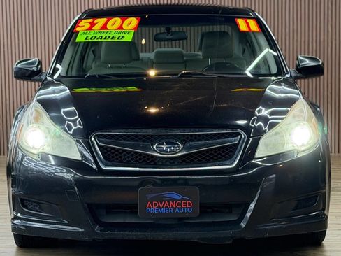 Used 2011 Subaru Legacy 2.5i Limited image 2