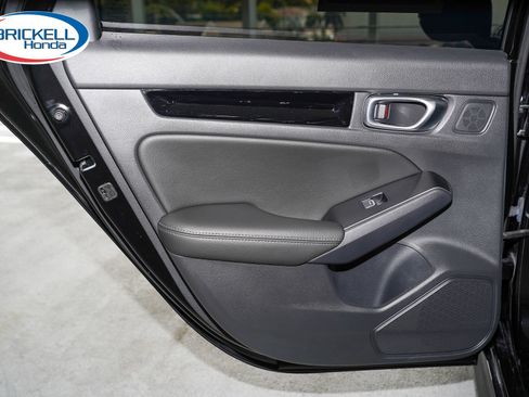 Used 2023 Honda Civic Touring image 11