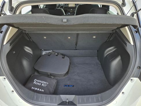 Used 2023 Nissan Leaf SV Plus image 9