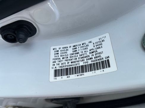 Used 2017 Honda Accord EX-L image 1