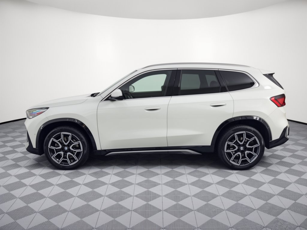 Used 2025 BMW X1 xDrive28i w/ Convenience Package AWD/4WD image 2