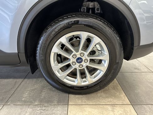 Certified 2022 Ford Escape SE w/ Convenience Package image 7