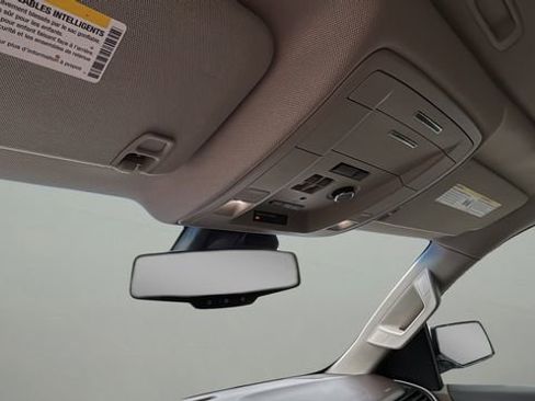 Used 2018 GMC Yukon SLT w/ Open Road Package image 27