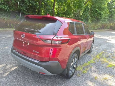 Used 2023 Nissan Rogue SV AWD/4WD image 9