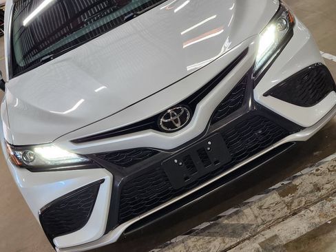Used 2024 Toyota Camry XSE FWD image 19
