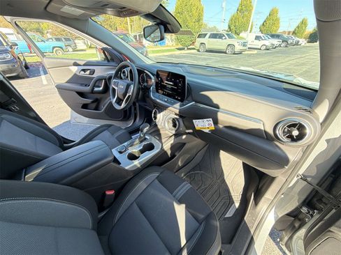Used 2023 Chevrolet Blazer LT w/ Convenience Package image 26