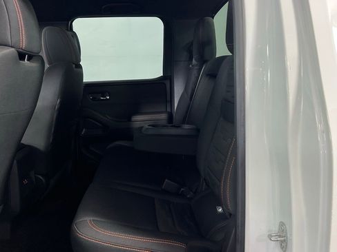 Used 2024 Nissan Frontier Pro-X image 23