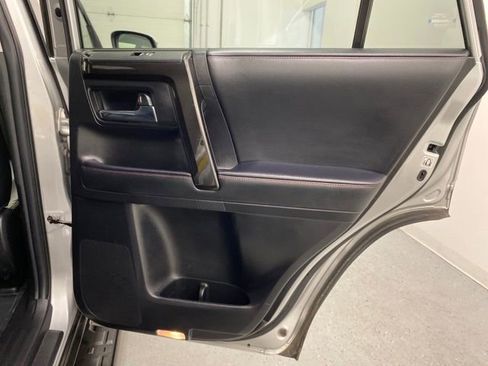 Used 2024 Toyota 4Runner TRD Off-Road Premium image 31