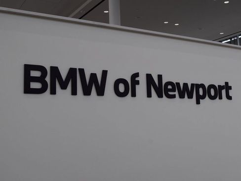 New 2026 BMW 330i xDrive Sedan w/ Premium Package AWD/4WD image 24