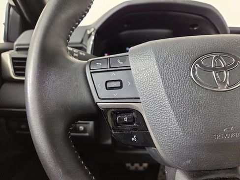 Used 2025 Toyota Camry SE FWD image 22