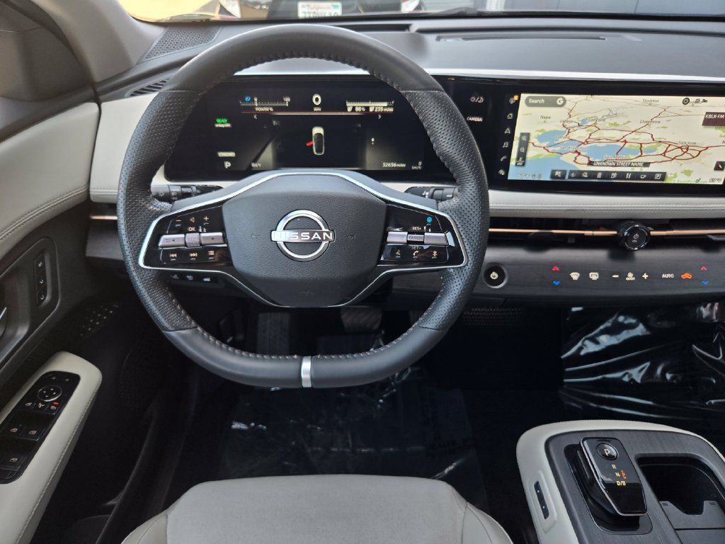 Used 2024 Nissan Ariya FWD image 14